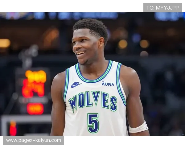 东契奇与爱德华兹上赛季场均得分跻身联盟前五展现新生代超级巨星风采